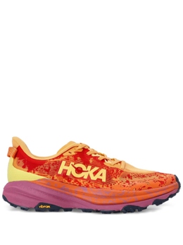 HOKA: Красные кроссовки 