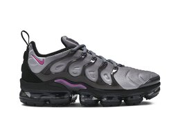 Nike: Серые кроссовки  Air Vapormax Plus