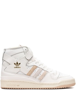 Adidas: Белые кроссовки  Forum 84