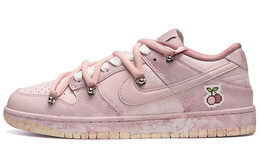 Nike: Розовые кроссовки  Dunk