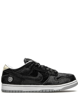 Nike: Чёрные кроссовки  SB Dunk Low