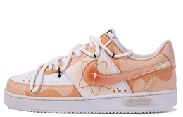 Nike: Оранжевые кроссовки  Court Vision