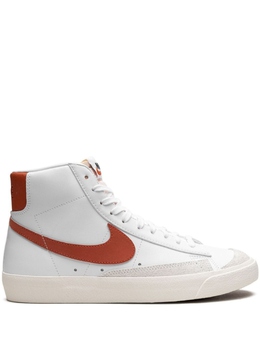 Nike: Белые кеды  Blazer Mid 77