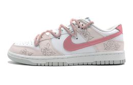Nike: Розовые кроссовки  Dunk
