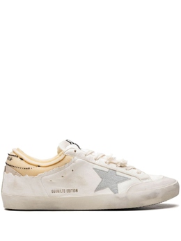 Golden Goose: Серебристые кроссовки  Super Star