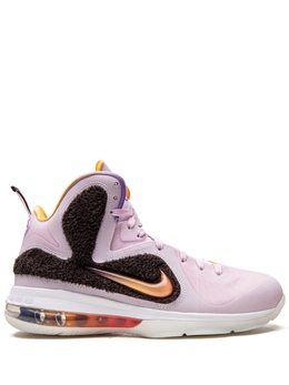 Nike: Розовые кроссовки  Lebron 9