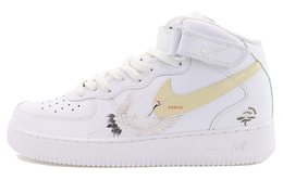 Nike: Белые кроссовки  Air Force 1