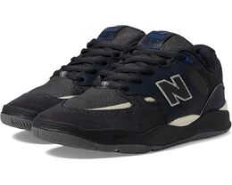 New Balance: Кроссовки  1010