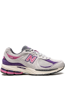 New Balance: Кроссовки  2002R