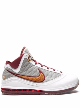 Nike: Белые кроссовки  Air Max Lebron 7