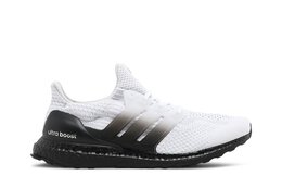 Adidas: Белые кроссовки  UltraBoost DNA