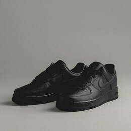 Nike: Чёрные кроссовки  Air Force 1