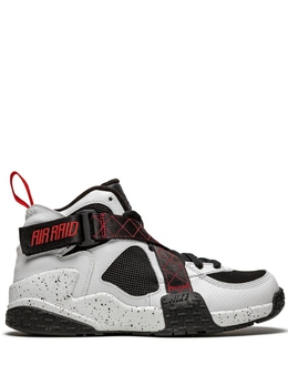 Nike: Белые кроссовки  Air Raid