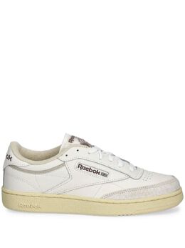 Reebok: Белые кроссовки  Club C 85