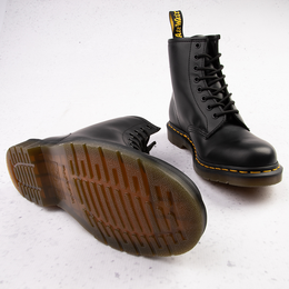 Dr. Martens: Чёрные ботинки  1460