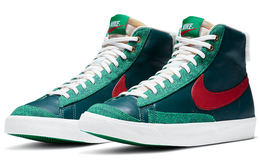 Nike: Винтажные кроссовки  Blazer Mid 77 Vintage