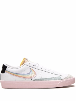 Nike: Белые кеды  Blazer Low 77