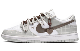 Nike: Серые кроссовки  Dunk
