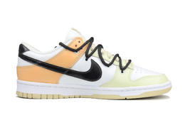 Nike: Оранжевые кроссовки  Dunk