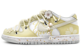 Nike: Белые кроссовки  Dunk