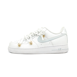 Nike: Белые кроссовки  Air Force 1