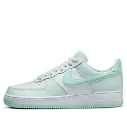 Nike: Зелёные кроссовки  Air Force 1