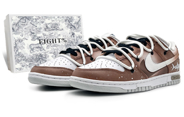 Nike: Белые кроссовки  Dunk