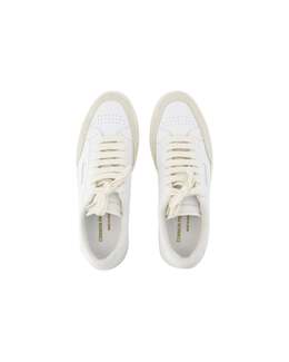 Common Projects: Белые кроссовки 