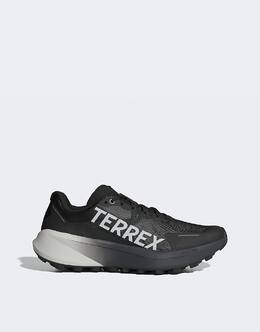 Adidas: Чёрные кроссовки  Terrex
