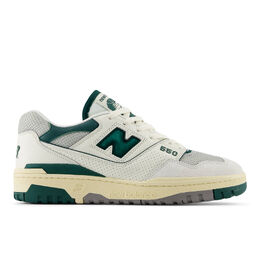 New Balance: Белые кроссовки  550