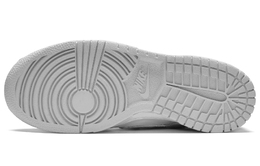 Nike: Серые кроссовки  Dunk