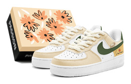 Nike: Зелёные кроссовки  Air Force 1