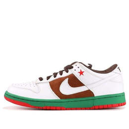 Nike: Белые кроссовки  SB Dunk Low Pro