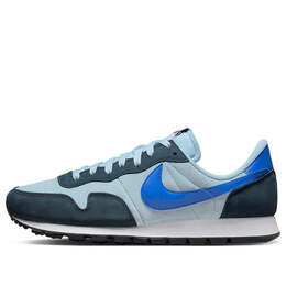 Nike: Серые кроссовки  Air Pegasus 83