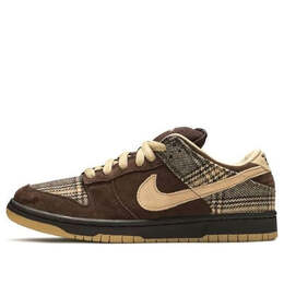 Nike: Коричневые кроссовки  SB Dunk Low Pro