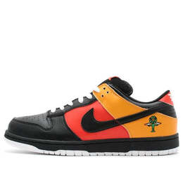 Nike: Оранжевые кроссовки  SB Dunk Low Pro