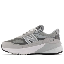 New Balance: Серые кроссовки 