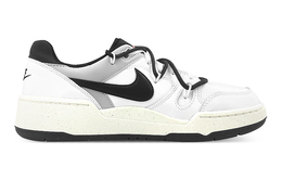Nike: Белые кроссовки 
