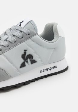 Le Coq Sportif: Светлые кроссовки 