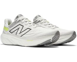 New Balance: Серые кроссовки  Fresh Foam