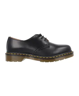 Dr. Martens: Чёрные туфли 