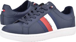 Tommy Hilfiger: Тёмные кроссовки 