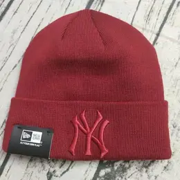 NEW ERA: Бордовая шапка  NY