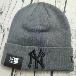 NEW ERA: Серая шапка  NY