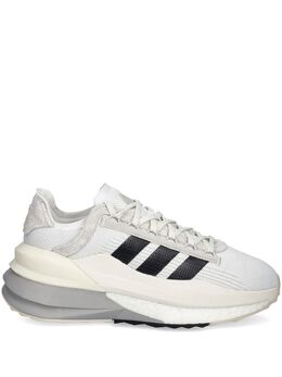 adidas: Белые кроссовки 