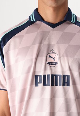 PUMA: Футболка  Football с принтом