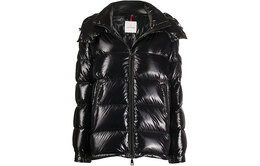 Moncler: Чёрный пуховик 