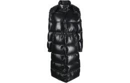 Moncler: Чёрный пуховик 