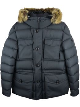 Moncler: Чёрная куртка 