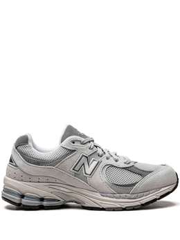 New Balance: Серые кроссовки  2002R